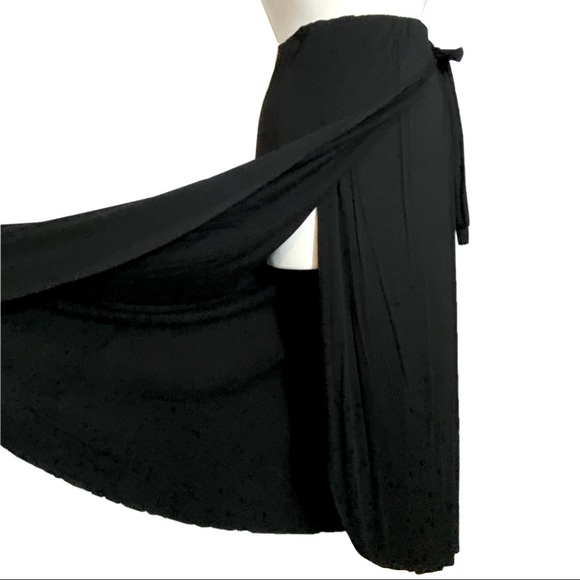 Thyme & Honey Dresses & Skirts - Black Stretch Wrap Skirt with Tie Waist, M